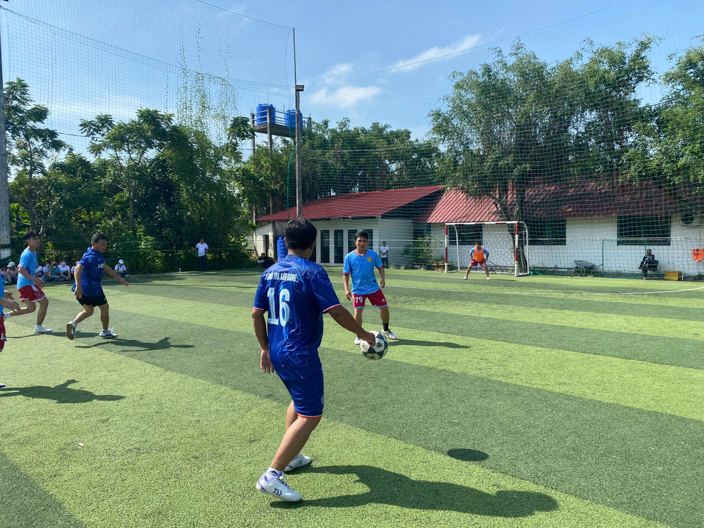 bóng đá tại phú điền