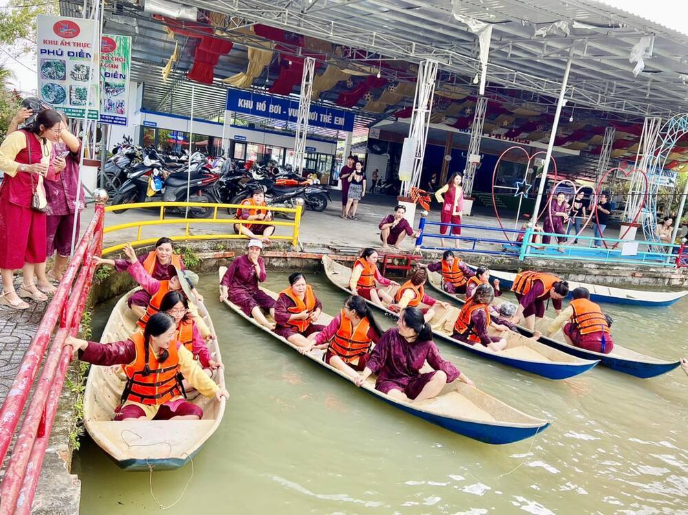 Những hoạt động gắn kết tại Phú Điền